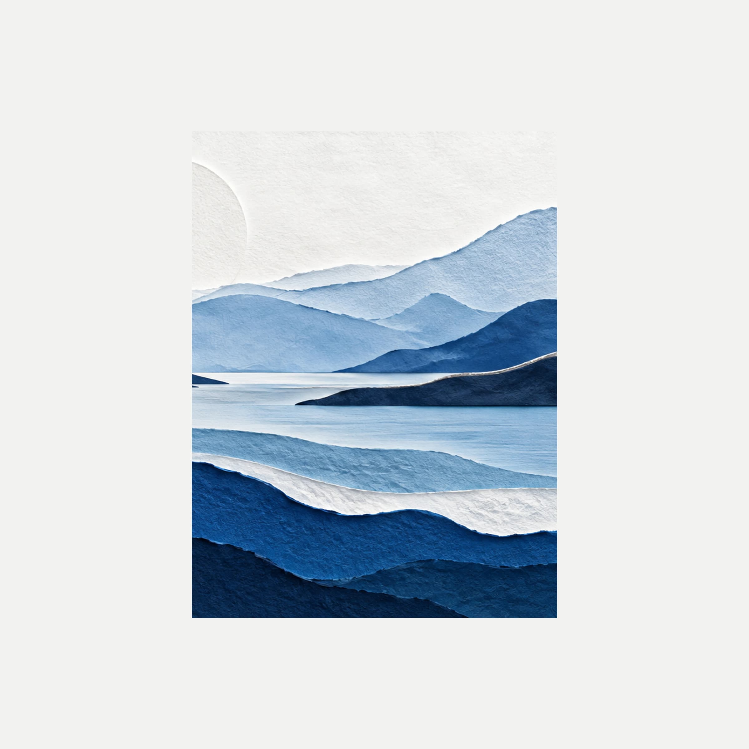 Paper Horizon III: un disco claro sobre cumbres azules escalonadas y una franja de agua, sin marco, sobre fondo neutro.
