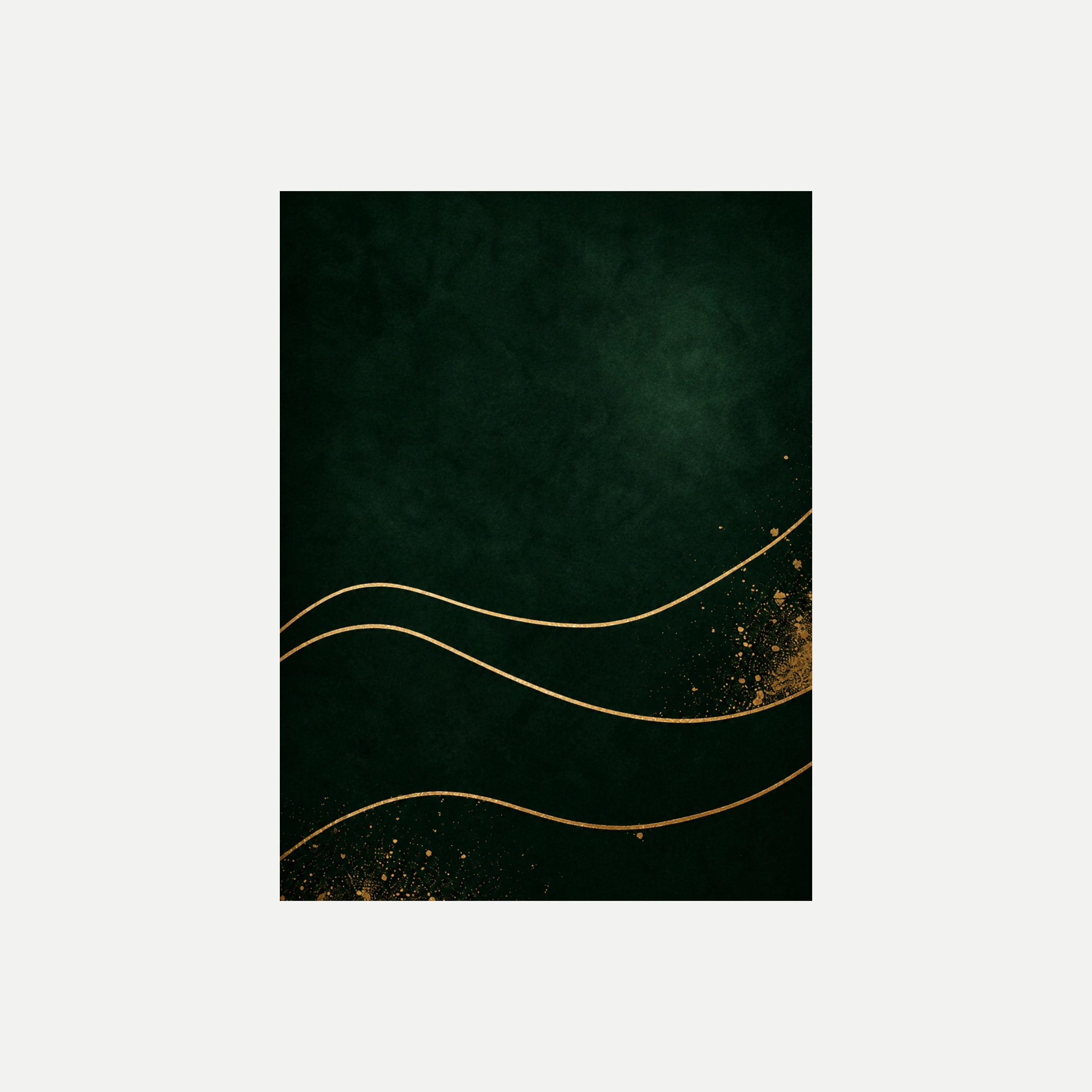 Gilded Eclipse III: dos líneas onduladas de tono dorado cruzando un fondo verde oscuro, sin marco, sobre fondo neutro.
