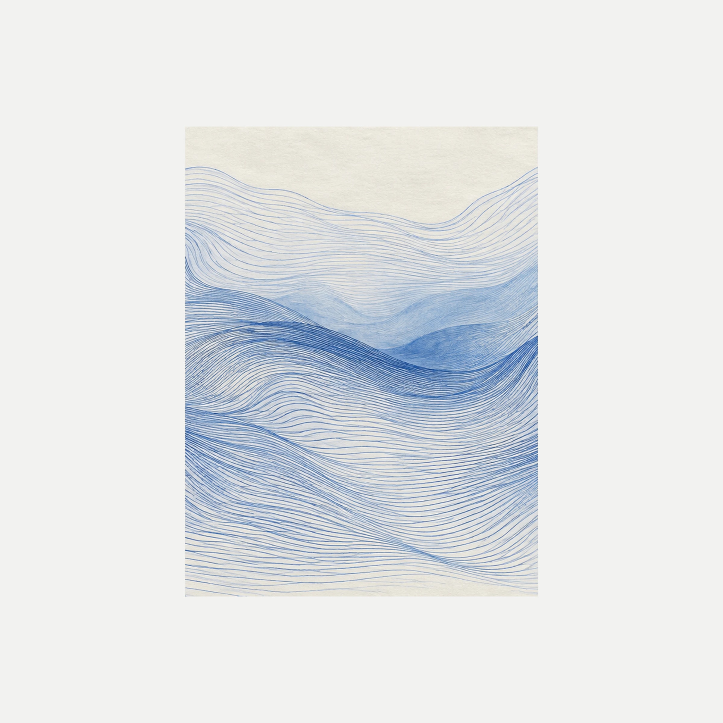 Blue Frequency II: ondas finas azul claro que cruzan suavemente un fondo crema, sin marco, sobre fondo neutro.
